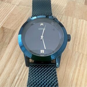 Guess steel blue metalic dress watch NEW BATTERY